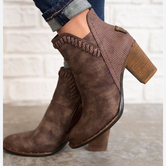 EUC Vintage Havana Amalia brown booties - Picture 1 of 10